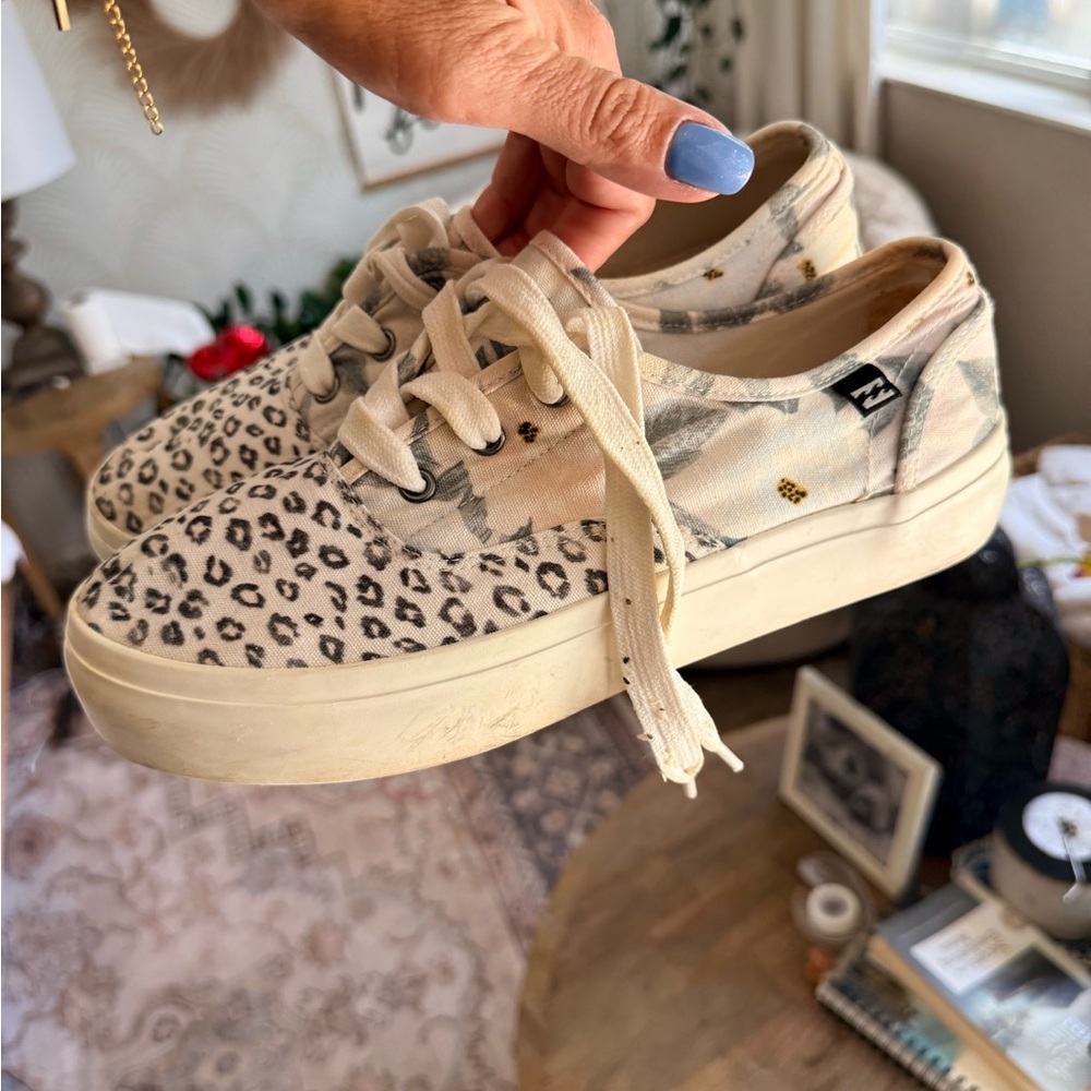 Billabong x salty blonde canvas sneakers size 10